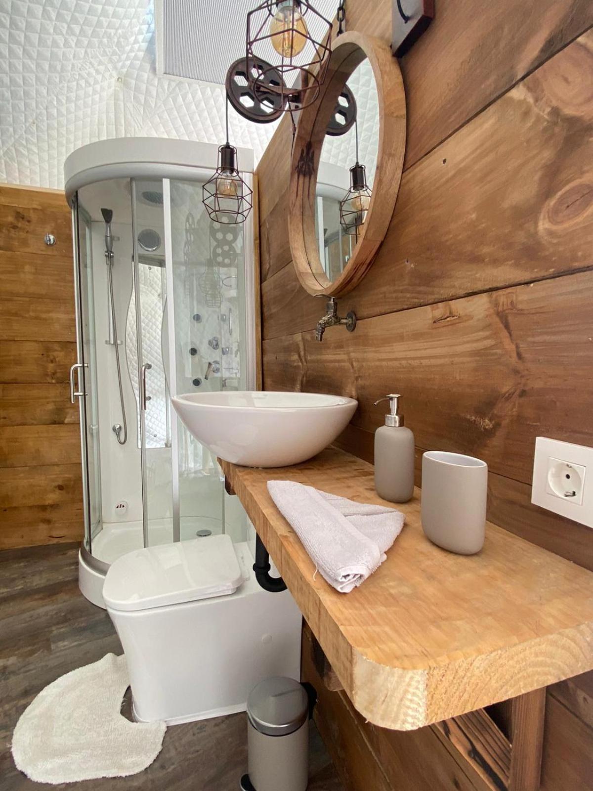 Glamping Quintana 호텔 기욘 외부 사진